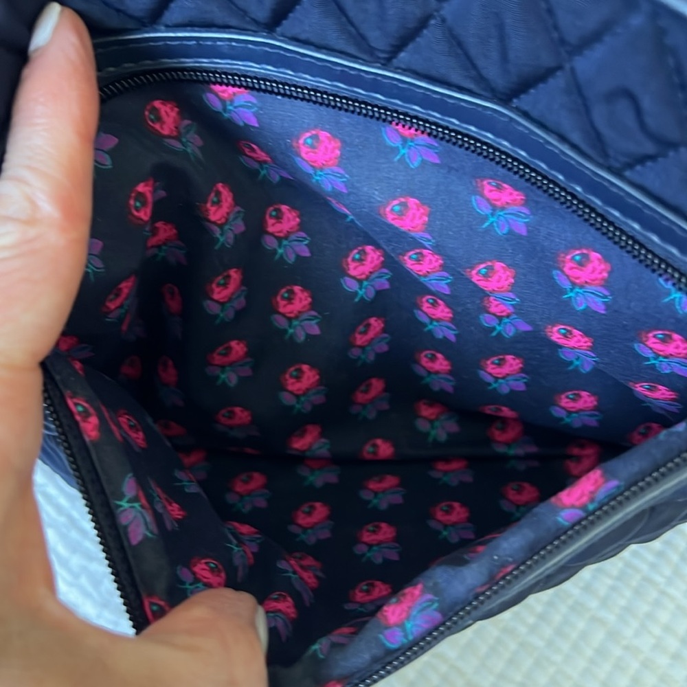 Vera Bradley Crossbody - Picture 4 of 6